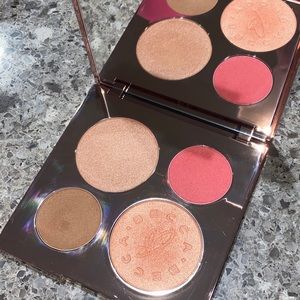 BECCA x Chrissy Teigen Glow Face Palette